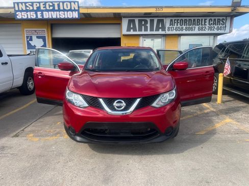 Used 2017 Nissan Rogue Sport S w/ S Appearance Package FWD image 12