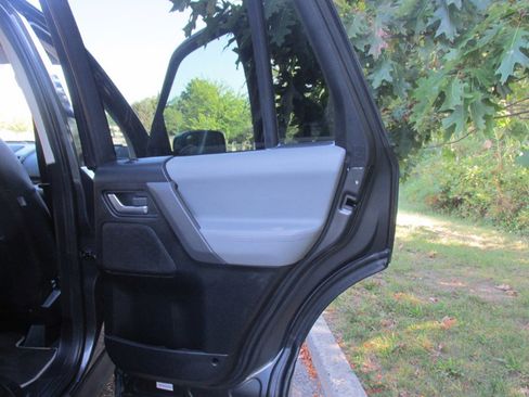 Used 2010 Land Rover LR2 HSE image 67