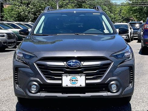 Certified 2025 Subaru Outback Premium w/ Popular Package #1A AWD/4WD image 3