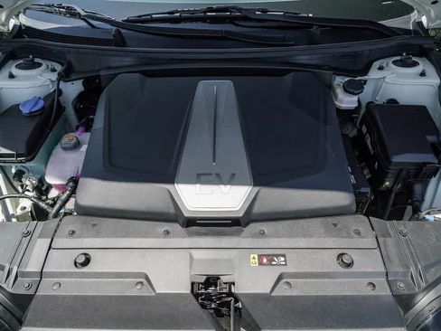 Certified 2023 Kia EV6 Light RWD image 26