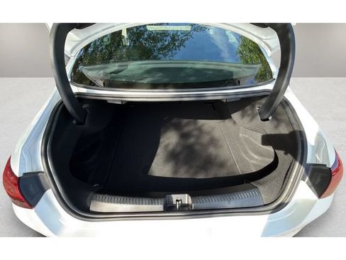 Used 2025 Mercedes-Benz CLA 250 image 32