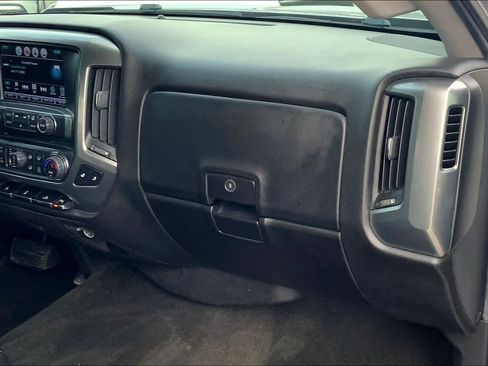Used 2018 Chevrolet Silverado 1500 LT w/ Texas Edition RWD image 18