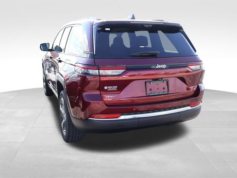 Used 2022 Jeep Grand Cherokee Limited 4xe w/ Luxury Tech Group II AWD/4WD image 22