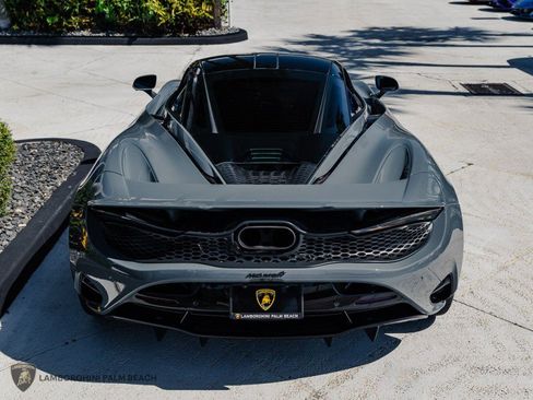 Used 2026 McLaren 750S RWD image 4