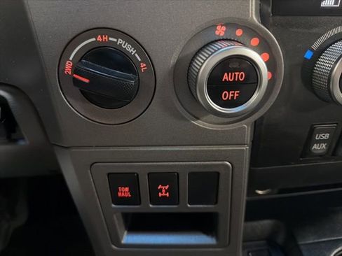 Used 2011 Toyota Sequoia Limited image 22