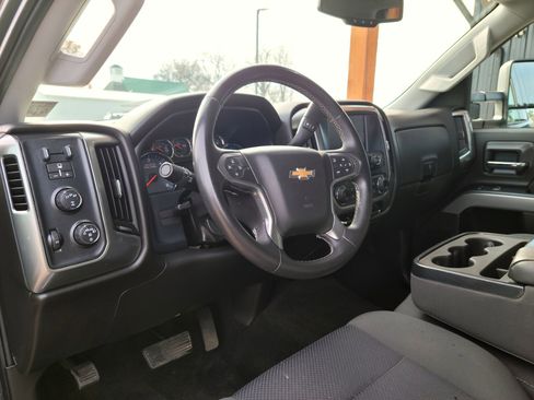 Used 2018 Chevrolet Silverado 2500 LT w/ All Star Edition image 9