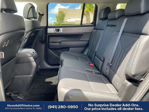 Certified 2025 Hyundai Santa Fe XRT AWD/4WD image 18