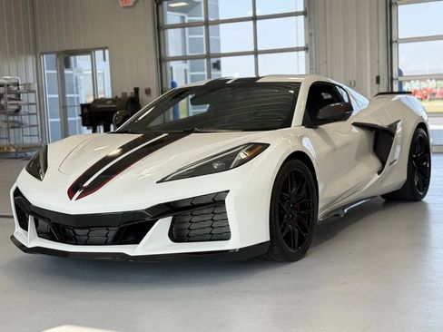 Used 2026 Chevrolet Corvette Z06 w/ Battery Protection Package RWD image 13