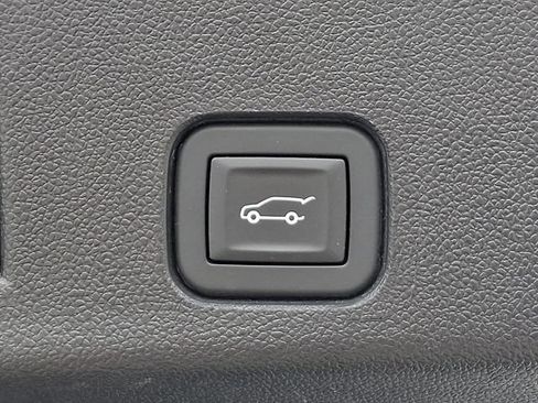 Used 2026 GMC Acadia Elevation w/ Elevation Premium Package AWD/4WD image 32