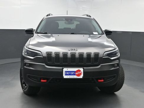 Used 2022 Jeep Cherokee Trailhawk w/ Premium Leather Package AWD/4WD image 39