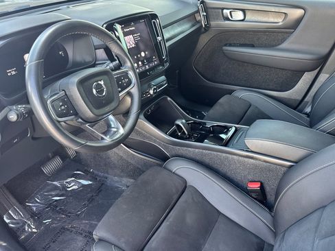 Certified 2023 Volvo C40 P8 Recharge Plus AWD/4WD image 14