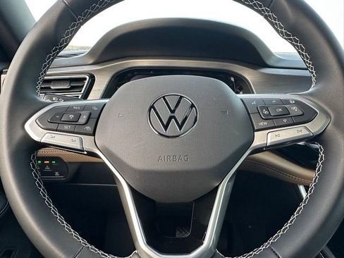 New 2026 Volkswagen Atlas Cross Sport SE AWD/4WD image 41