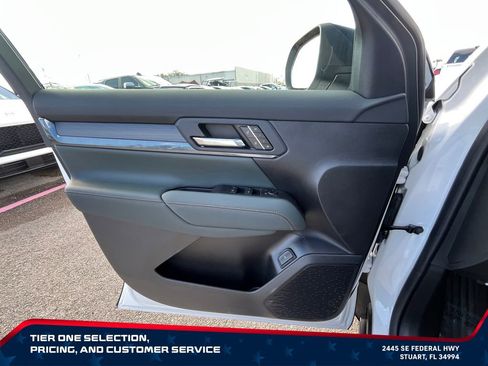 New 2026 GMC Terrain AT4 w/ Convenience Package III AWD/4WD image 23