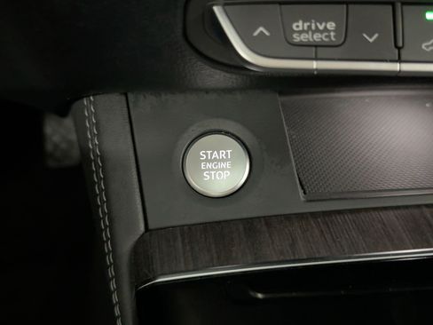 Used 2023 Audi Q5 e Premium Plus image 25