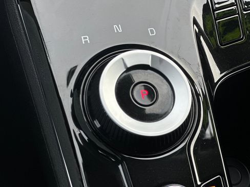 Used 2023 Kia Sportage LX image 21