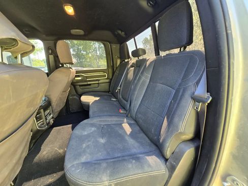 Used 2020 RAM 3500 Big Horn w/ Level 2 Equipment Group AWD/4WD image 15