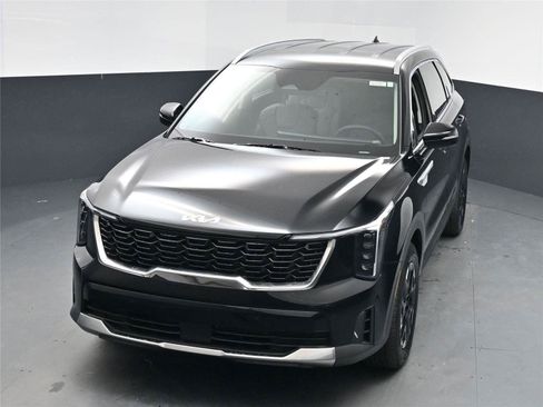New 2026 Kia Sorento S image 9