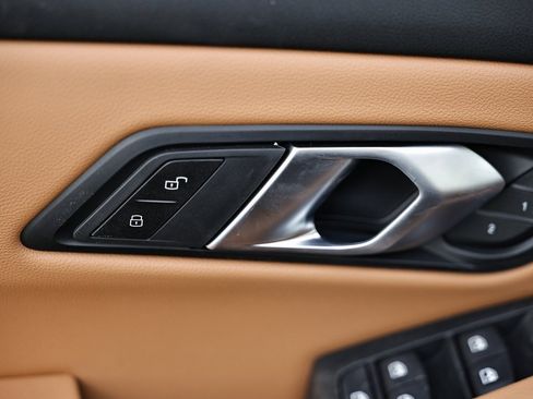 New 2026 BMW 330i Sedan w/ Premium Package image 15