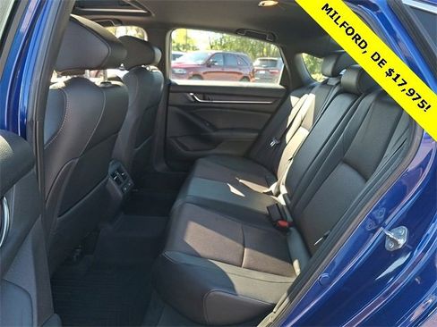 Used 2021 Honda Accord Sport image 10