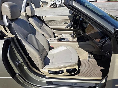 Used 2004 BMW Z4 3.0i image 11