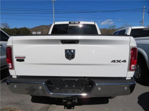 Used 2018 RAM 2500 Laramie w/ Off Road Package image 22