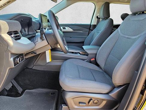 New 2026 Ford Explorer Active RWD image 4