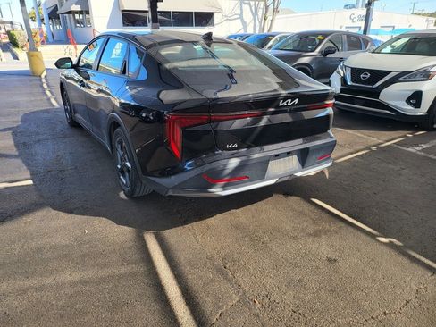 Used 2025 Kia K4 LXS image 7