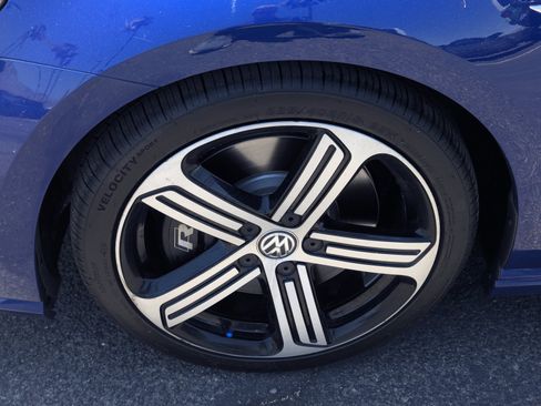 Used 2016 Volkswagen Golf R 4-Door AWD/4WD image 7