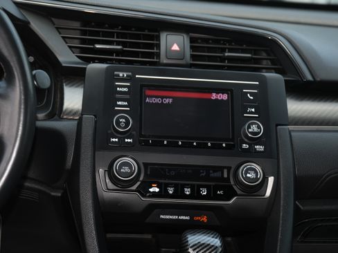 Used 2018 Honda Civic Sport image 15