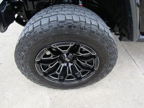 Used 2020 Jeep Gladiator Rubicon AWD/4WD image 9