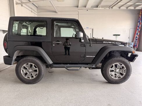 Used 2013 Jeep Wrangler Rubicon w/ PWR Convenience Group AWD/4WD image 8