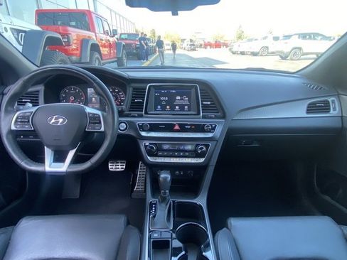 Used 2019 Hyundai Sonata Sport image 14