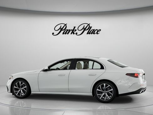 Used 2026 Mercedes-Benz E 350 Sedan image 9