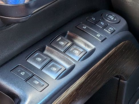 Used 2017 GMC Sierra 2500 Denali w/ Duramax Plus Package image 28