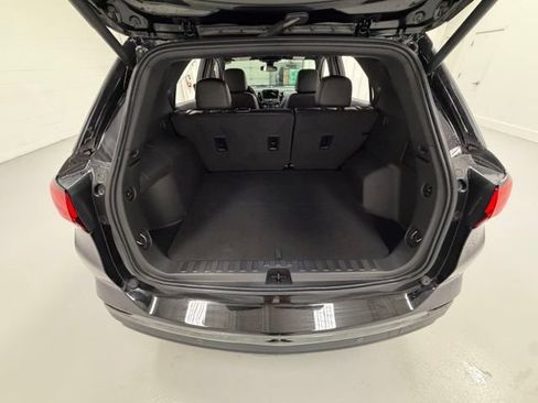 Certified 2023 Chevrolet Equinox RS AWD/4WD image 28