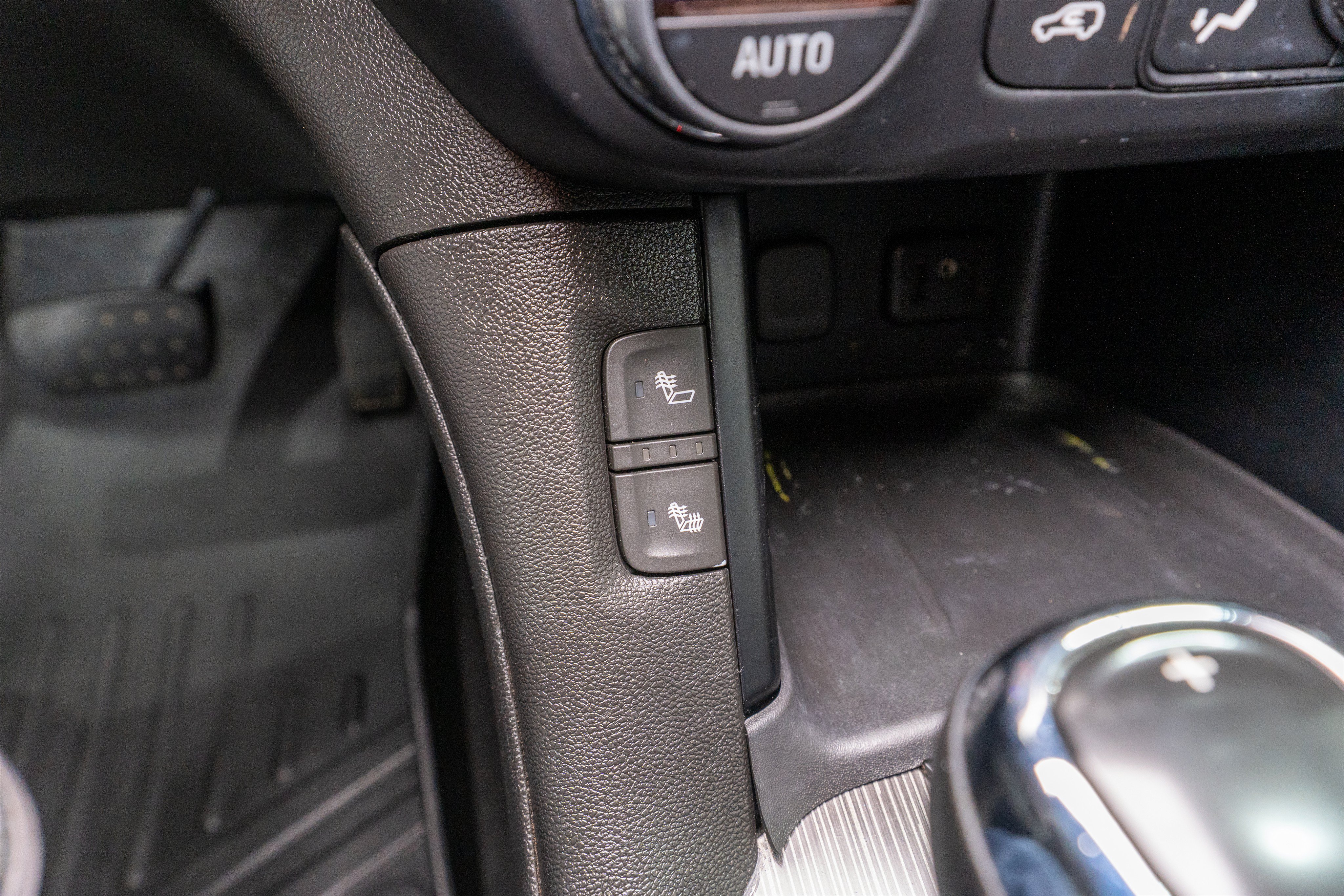 Used 2019 GMC Acadia SLT FWD image 22