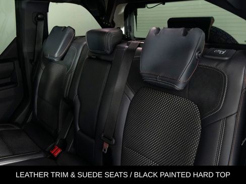 Used 2025 Ford Bronco Raptor AWD/4WD image 32