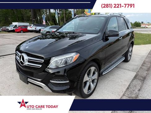 Used 2016 Mercedes-Benz GLE 300d 4MATIC image 1