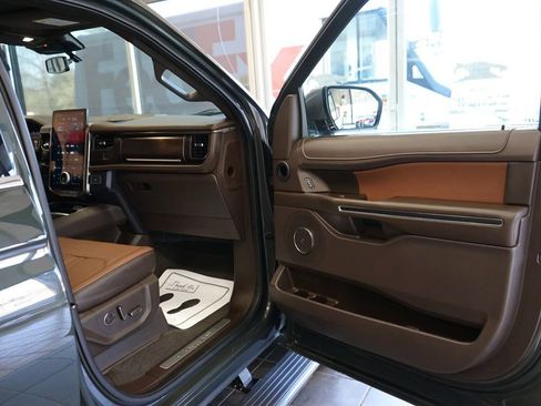 Used 2022 Ford Expedition Max King Ranch image 48