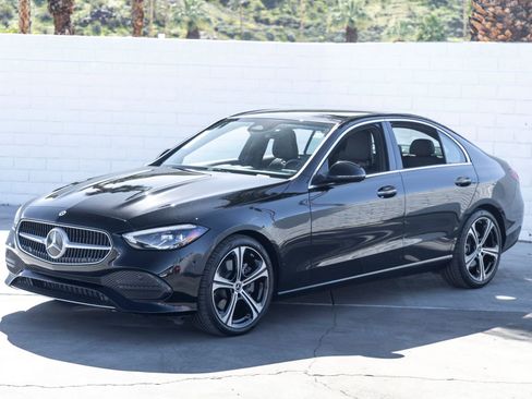 Used 2025 Mercedes-Benz C 300 Sedan image 5