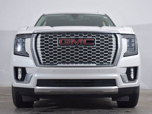 Used 2022 GMC Yukon Denali w/ Max Trailering Package image 11