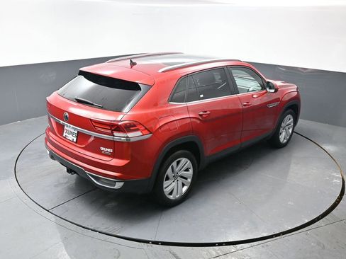 Used 2022 Volkswagen Atlas Cross Sport SE image 42