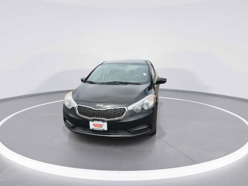 Used 2016 Kia Forte LX w/ LX Popular Plus Package FWD image 3