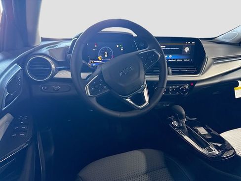 New 2026 Chevrolet Trax LT w/ Midnight Edition FWD image 22