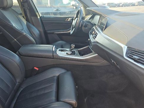 Used 2022 BMW X5 xDrive40i w/ M Sport Package image 11