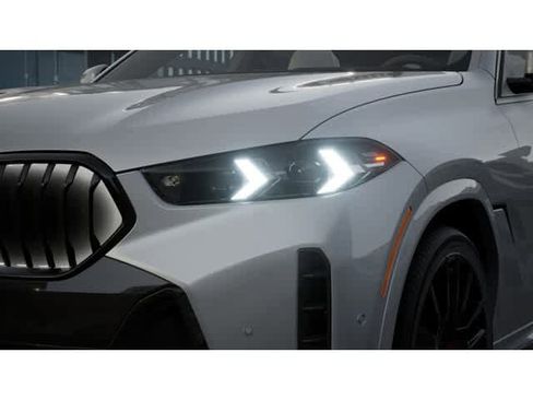 New 2026 BMW X6 xDrive40i w/ Executive Package image 6