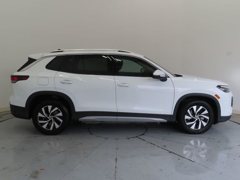 New 2026 Volkswagen Tiguan S image 2