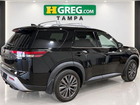 Used 2022 Nissan Pathfinder SL w/ SL Premium Package FWD image 6