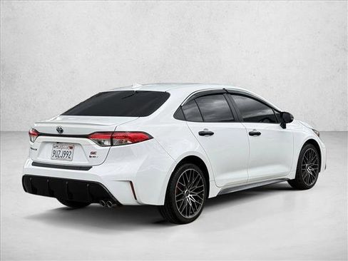 Used 2025 Toyota Corolla SE FWD image 5