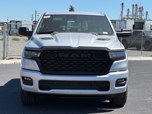 New 2026 RAM 1500 Express AWD/4WD image 8